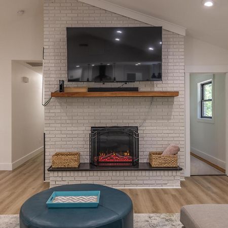 Mid-Century Modern Impeccable Remodel With Hot Tub Villa Asheville Luaran gambar